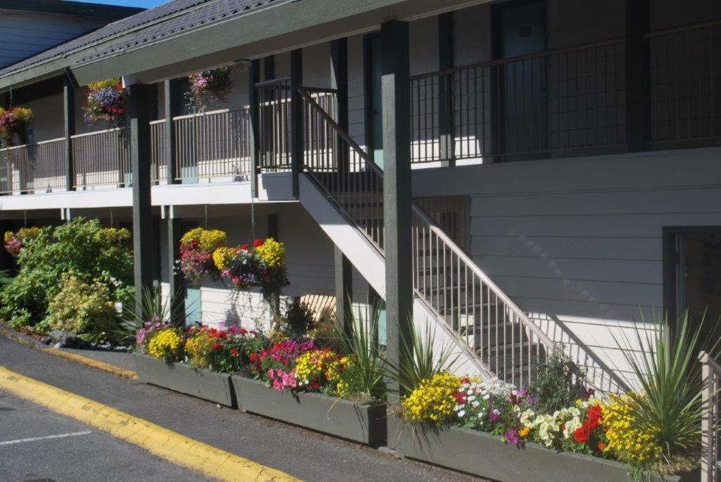 Pacific Rim Motel Ucluelet Buitenkant foto